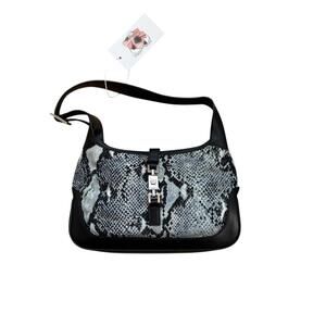 gucci 2000s jackie bag